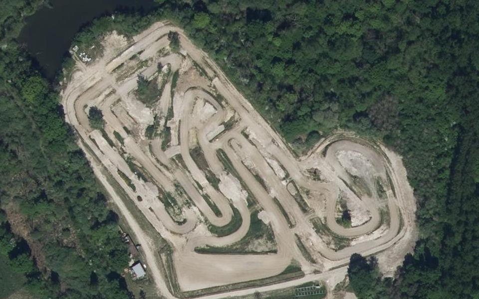 Circuit de Motocross de Saint-Just Sauvage vu du ciel