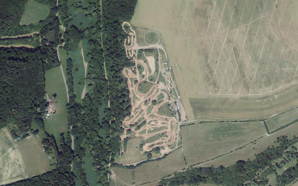 Circuit de Motocross de Schweyen vu du ciel