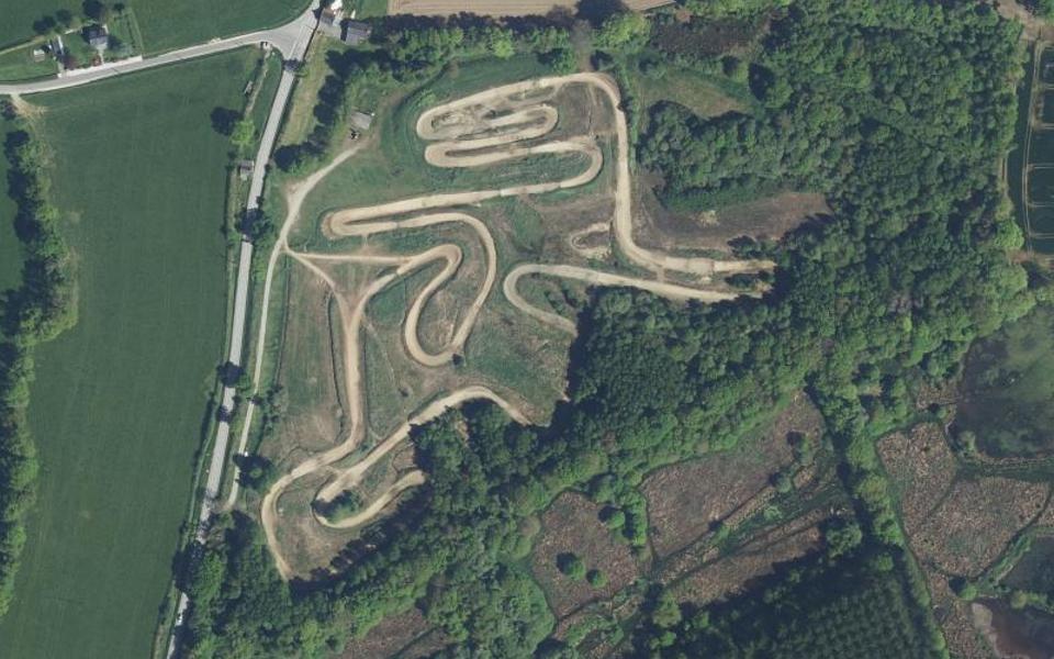 Circuit de Motocross de Rostrenen vu du ciel