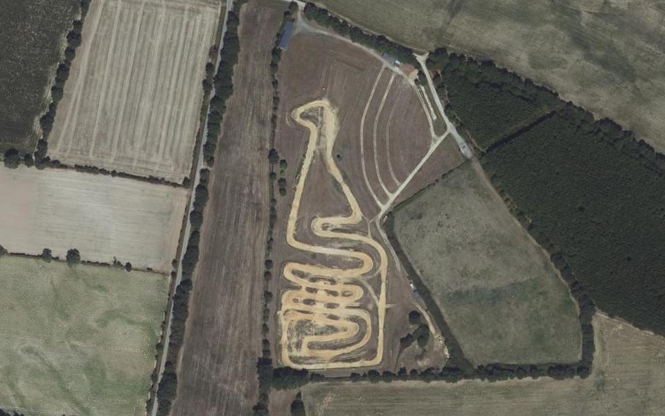 Circuit de Motocross la Cour du Châtelet vu du ciel