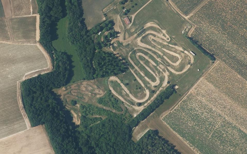 Circuit de Motocross Vau Sendrier seen from above