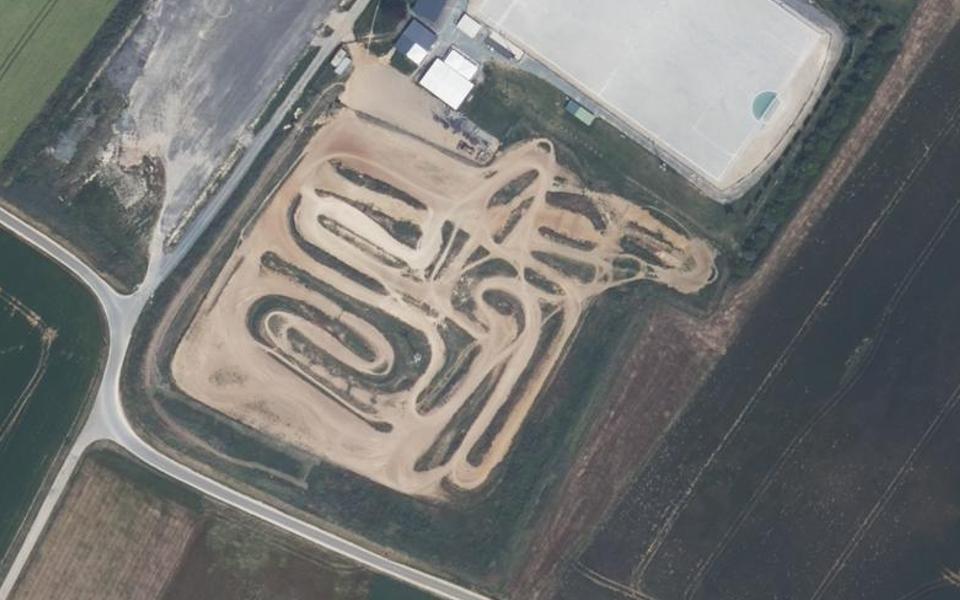 Circuit de Motocross de Neuville de Poitou vu du ciel
