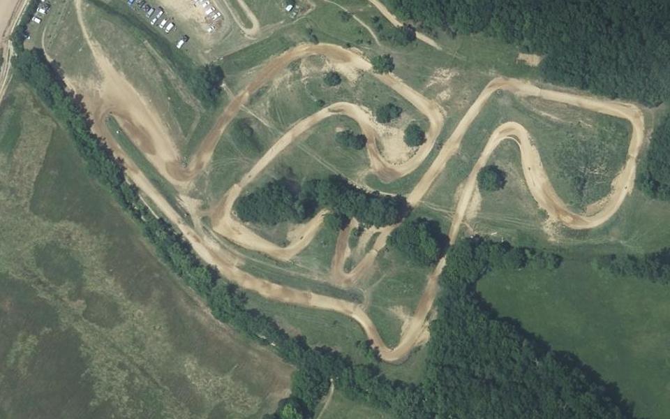 Circuit de Motocross de Clermont Pouyguilles seen from above