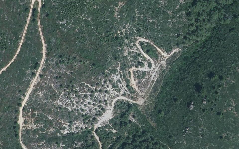Saint-Saturnin-de-Lucian motocross track seen from above
