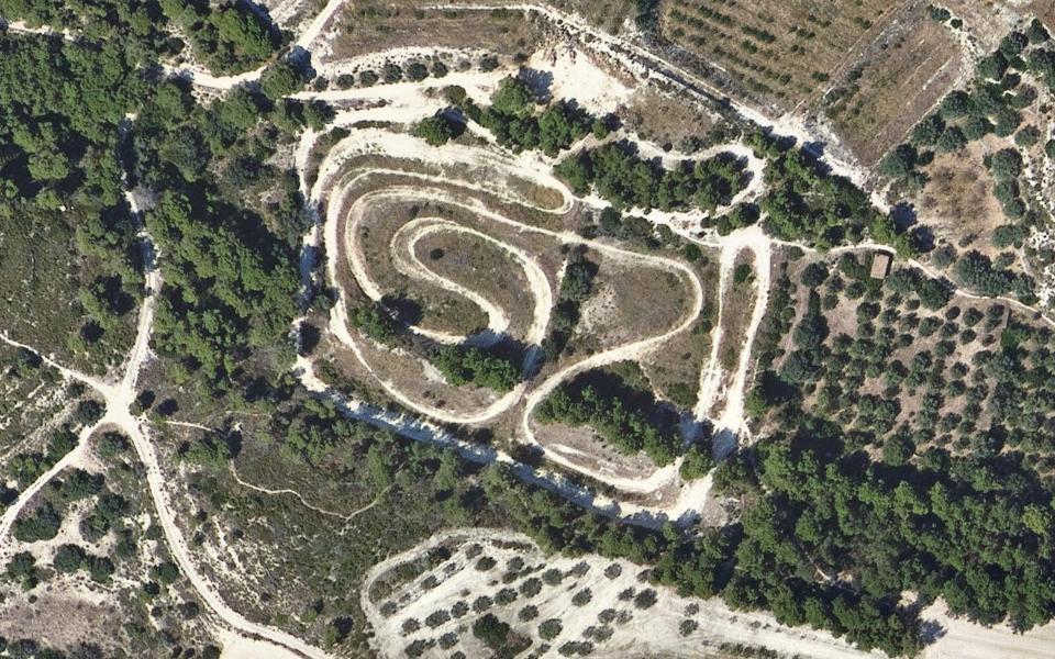 Miravet motocross track seen from above