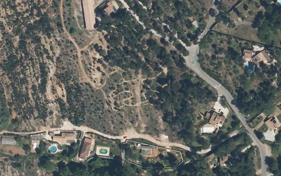 Les Pennes-Mirabeau motocross track seen from above