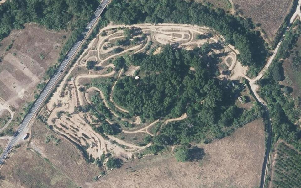 Expédition Sud seen from above