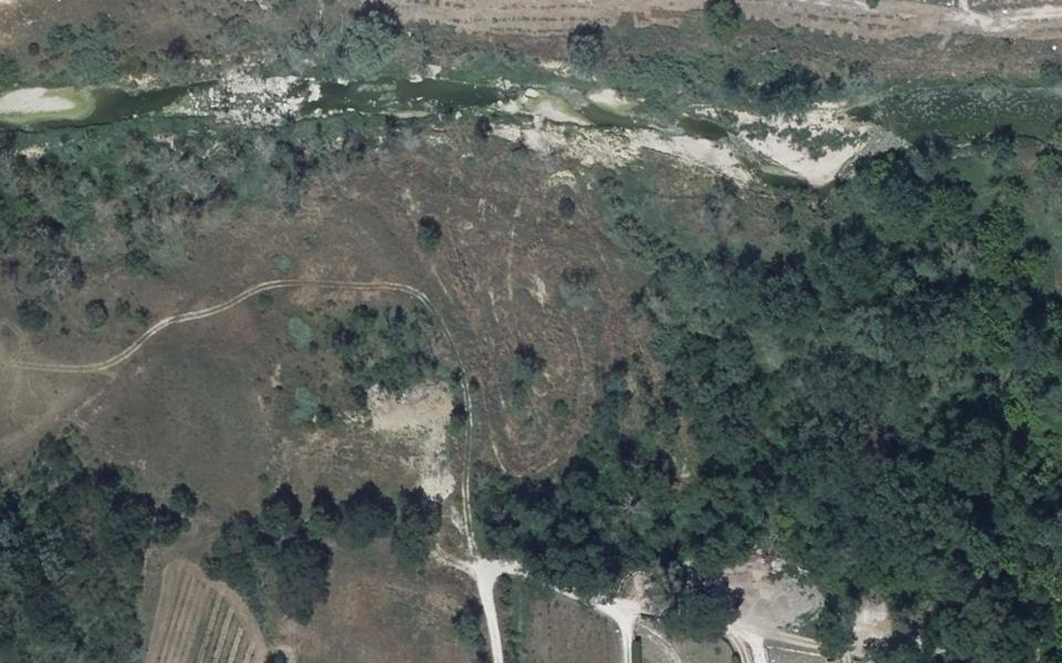 Maubec motocross track seen from above