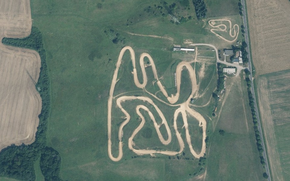 Motocross-Strecke in den Müllerbergen seen from above