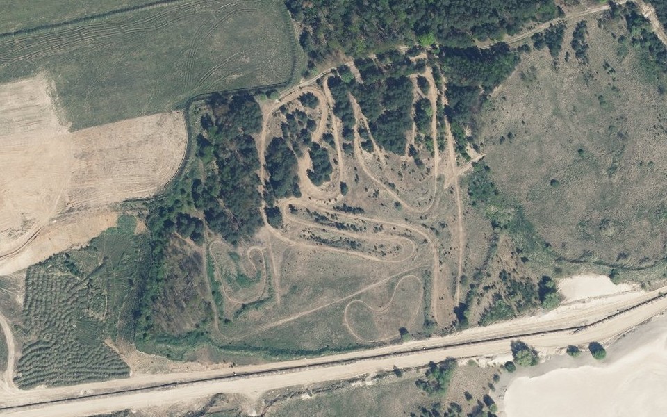Motocross-Strecke Althüttendorf vu du ciel
