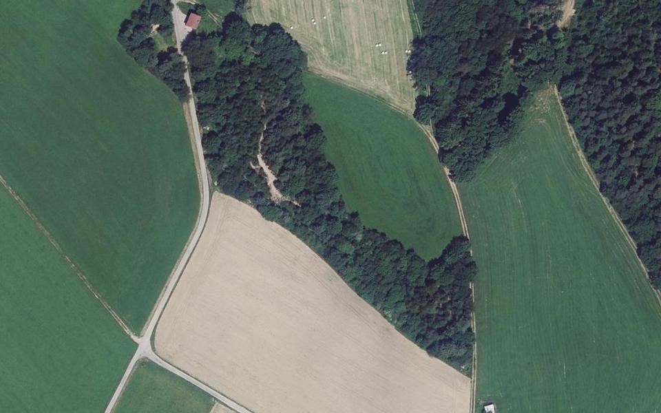 Pouxeux motocross track seen from above