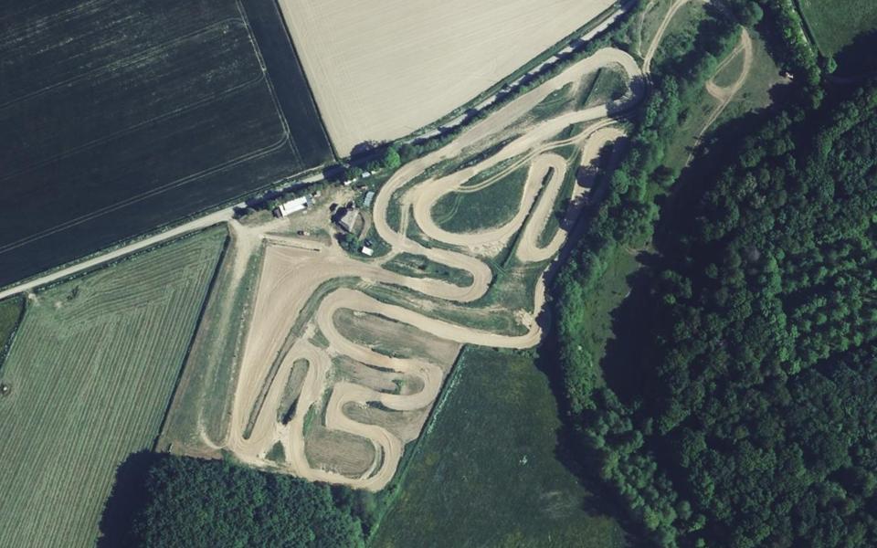 Terrain de motocross d’Aibes vu du ciel