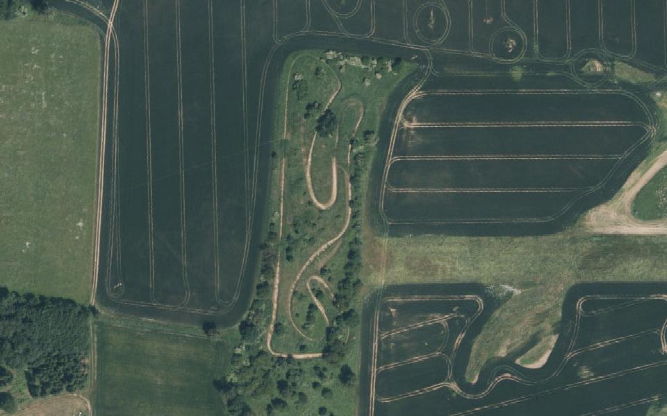 Terrain de motocross de Klatovy vu du ciel