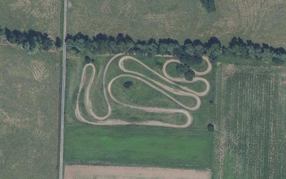 Terrain de motocross de Feillens vu du ciel