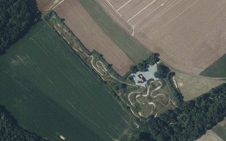 Hennezis motocross track seen from above