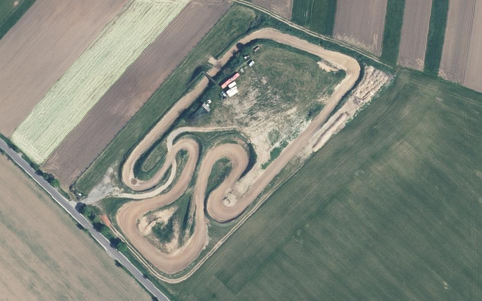 Oberheldrungen motocross track seen from above