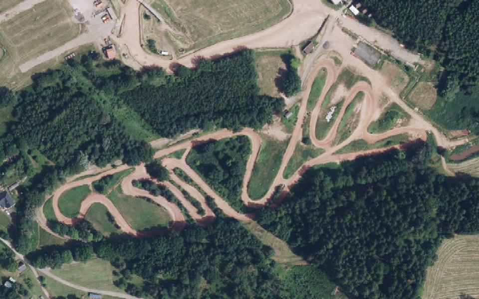 Terrain de motocross de Nova Paka vu du ciel