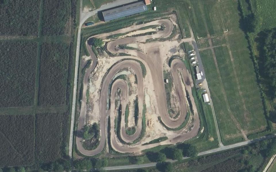 Terrain de motocross de Montmorillon vu du ciel
