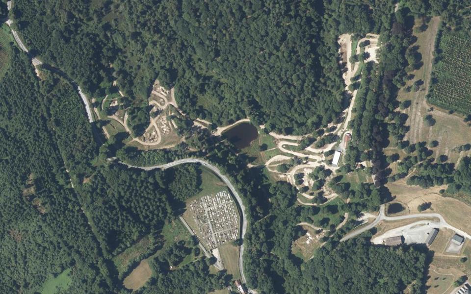 Vassivivière CLub Tout Terrain vu du ciel