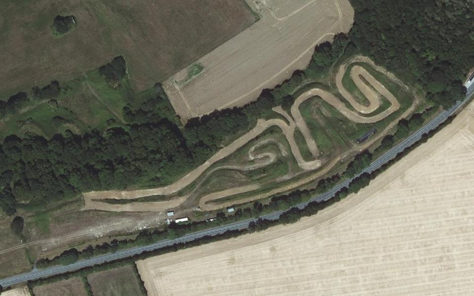 Circuit de Motocross de Saint-Rémy-du-Val vu du ciel