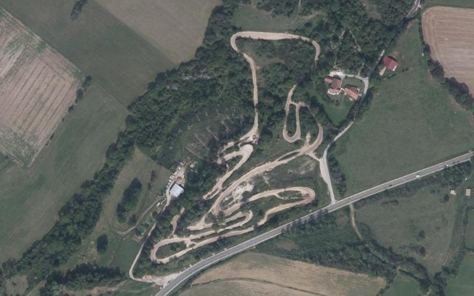Motocross - En Gevin seen from above