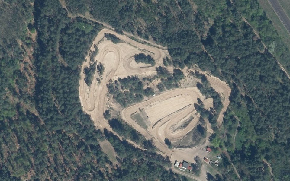 Motocross-Strecke MC Fürstenberg vu du ciel