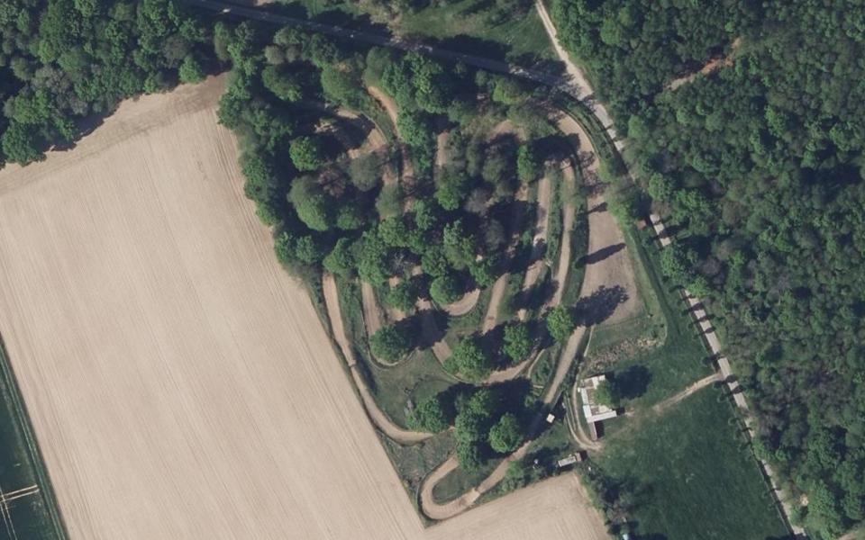 Moto-Cross Puissance 10 vu du ciel