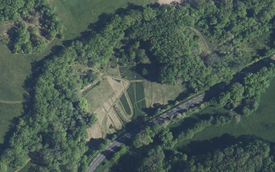 Laroque-Timbaut motocross track seen from above