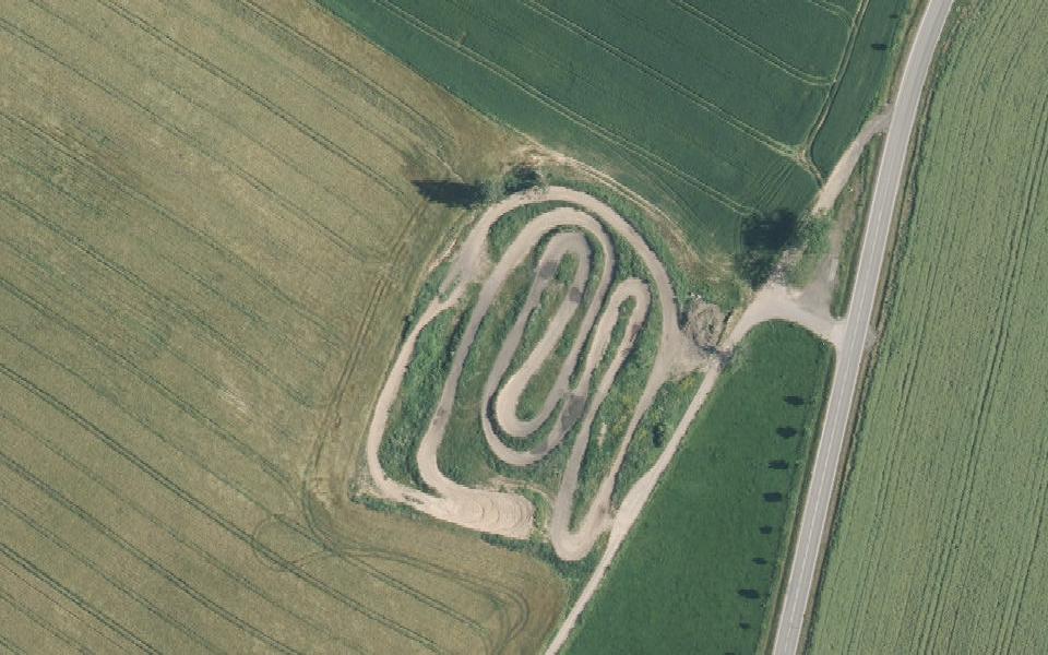 Terrain de motocross de Raspenava vu du ciel