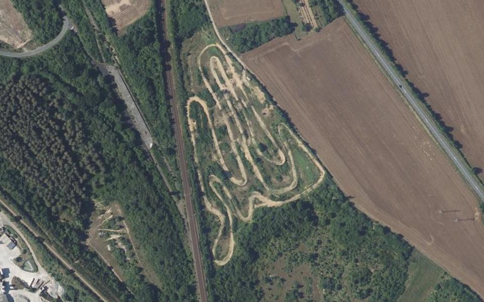 Terrain de motocross de Saint-Marcel vu du ciel