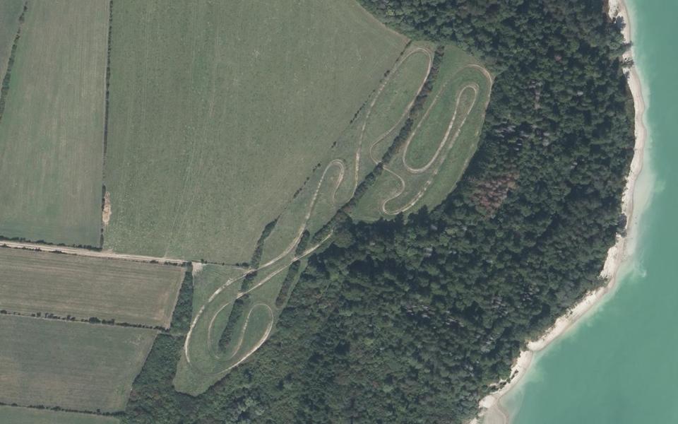 Terrain de motocross de Pont-de-Poitte vu du ciel