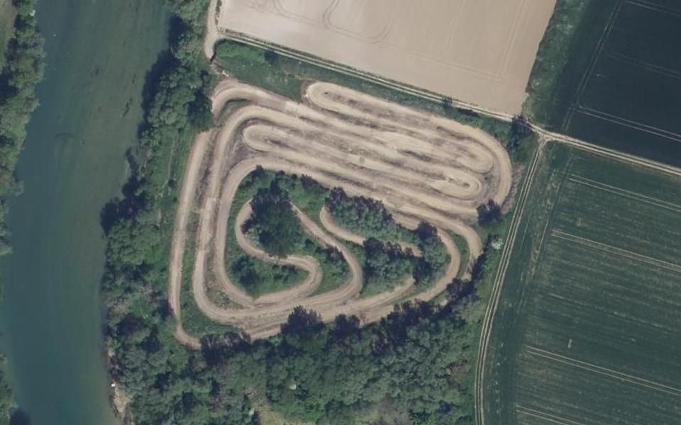 Damery motocross track seen from above