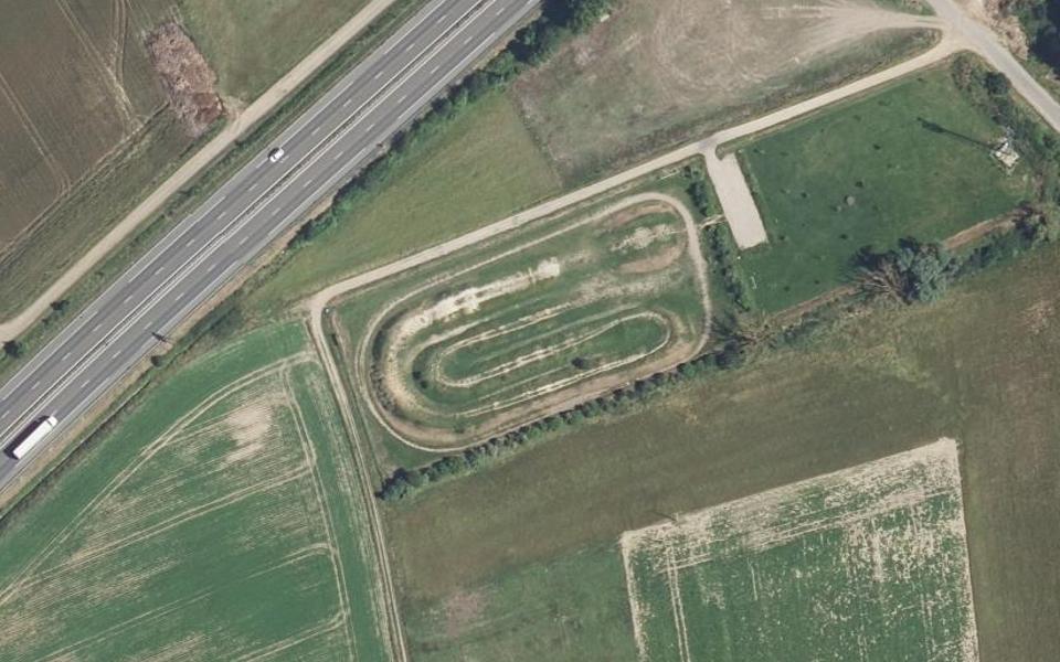 Breuil-le-Vert motocross track seen from above
