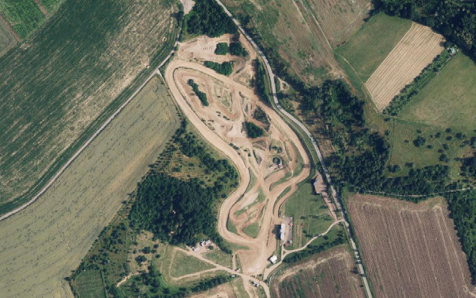 Terrain de motocross de Prerov vu du ciel