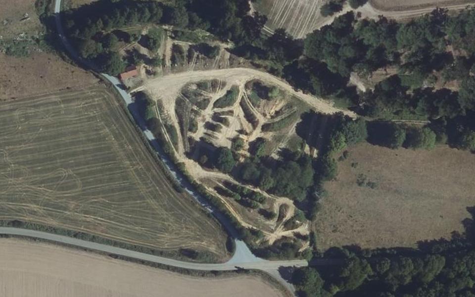 Terrain de motocross de Saint-Léonard-des-Bois vu du ciel
