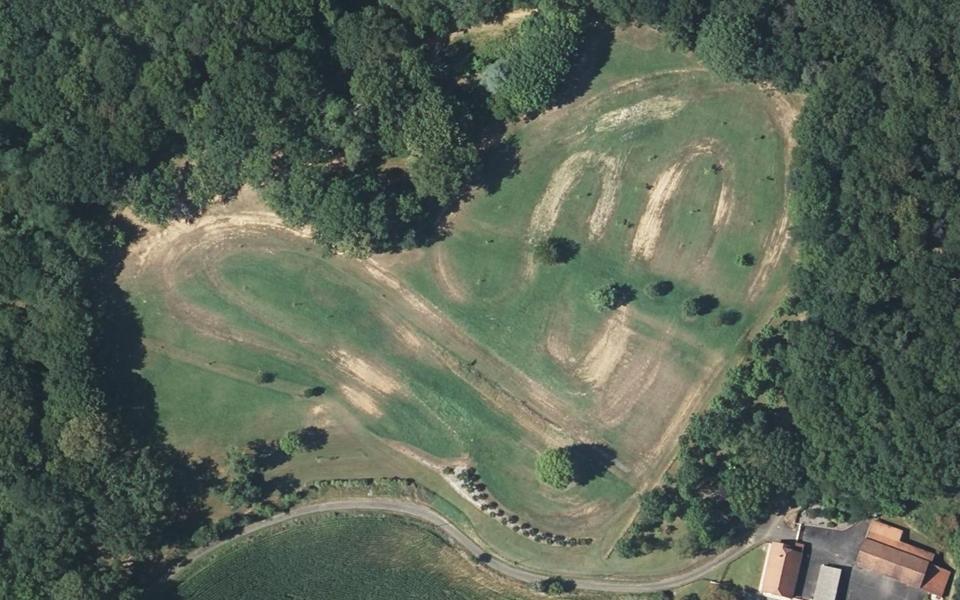 Terrain de motocross d’Arthez-de-Béarn vu du ciel