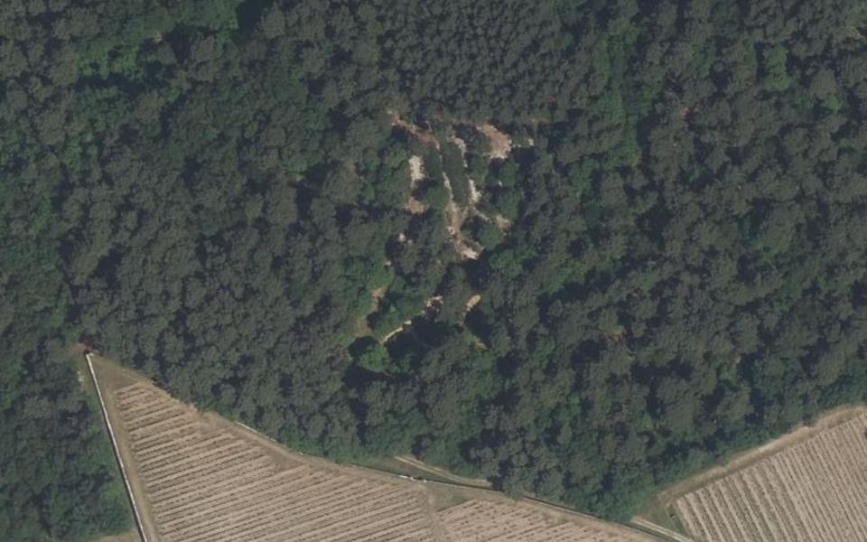 Souzay-Champigny motocross track seen from above